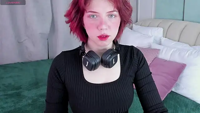 Love is Lola online show from 12.17.24