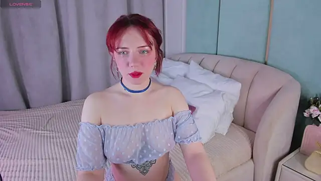 Love is Lola online show from 01.05.25