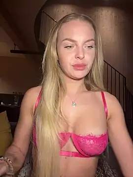 ChiaraVixen online show from 01.28.25