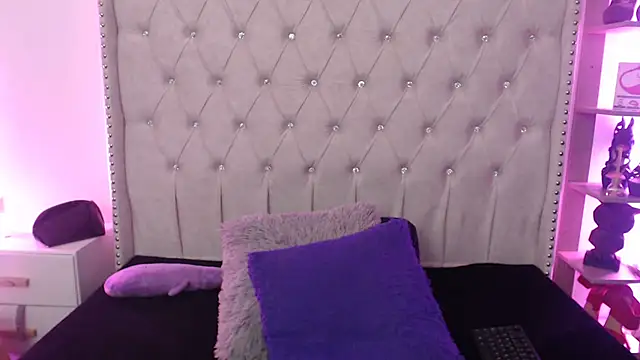 Snapshot of Abril_Squirt chatting on 12.07.24 Abril Squirt online show from 12.07.24