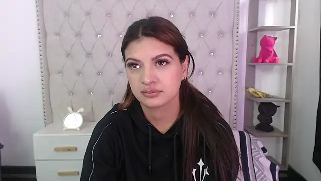 Abril Squirt online show from 04.15.26