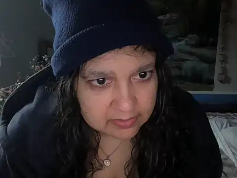 Snapshot of MelanieFawker chatting on 10.02.25 MelanieFawker online show from 10.02.25