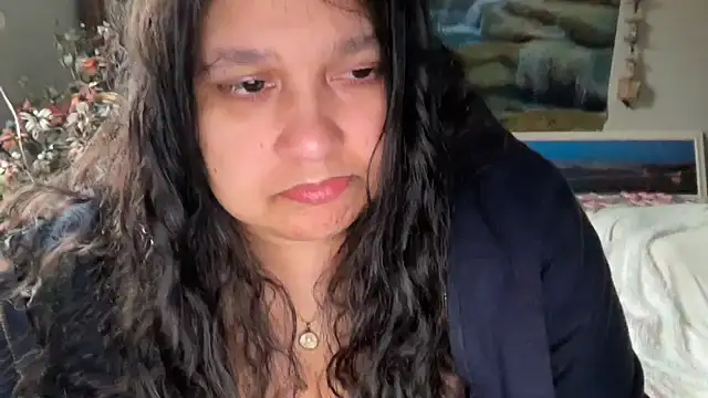 Snapshot of MelanieFawker chatting on 10.27.25 MelanieFawker online show from 10.27.25