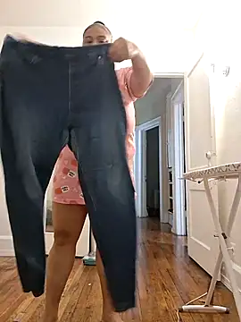 Snapshot of pinkpassionpleaser chatting on 02.25.26 pinkpassionpleaser online show from 02.25.26