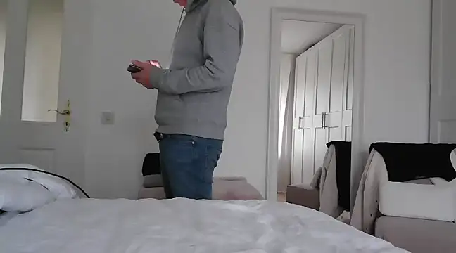 maxmueller321 online show from 12.19.24