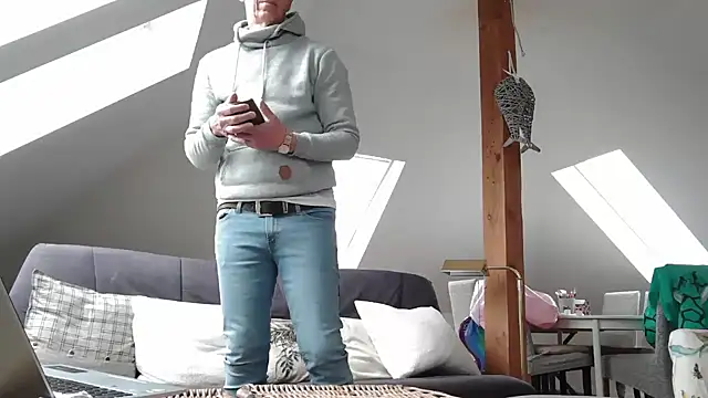 maxmueller321 online show from 04.01.26