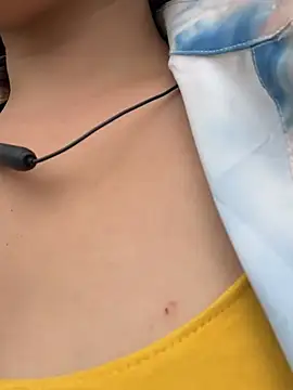 Eliza-E online show from 04.21.26