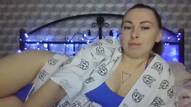 Snapshot of _Leslyy_Solo_1 chatting on 12.21.24  Leslyy Solo 1 online show from 12.21.24