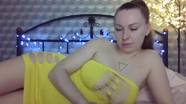 Snapshot of _Leslyy_Solo_1 chatting on 01.28.25  Leslyy Solo 1 online show from 01.28.25