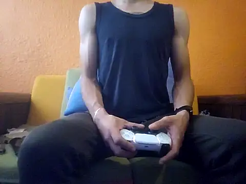 Angel Coronel online show from 02.12.25