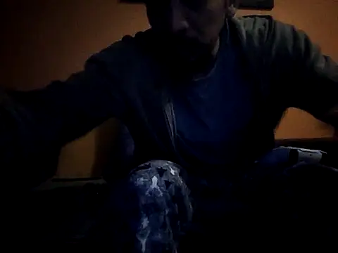 Angel Coronel online show from 02.18.25