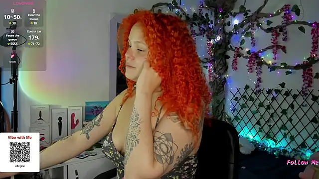 Snapshot of Alaska_colors7 chatting on 02.21.25 Alaska colors7 online show from 02.21.25