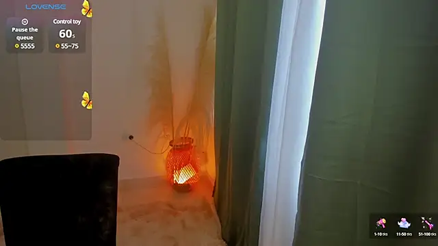 AnntoniaWood online show from 02.20.25