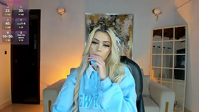 HannaConnor  online show from 02.19.26