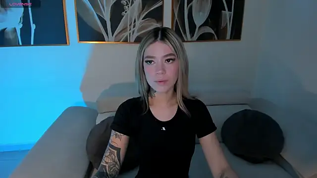 ViolettHansson online show from 05.31.26