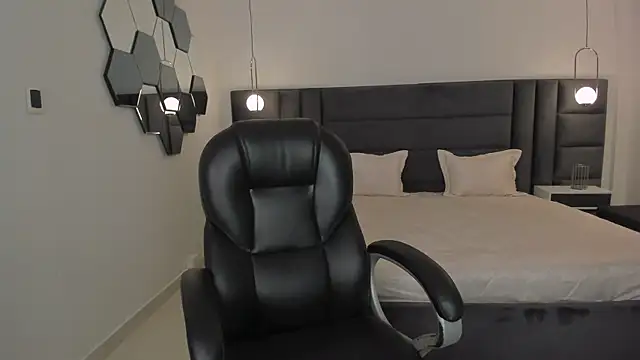 AliceHarper  online show from 01.15.25