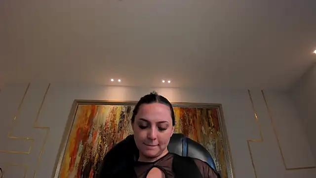 Snapshot of AliceHarper_ chatting on 10.02.25 AliceHarper online show from 10.02.25