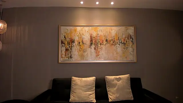 Snapshot of AliceHarper_ chatting on 10.13.25 AliceHarper online show from 10.13.25