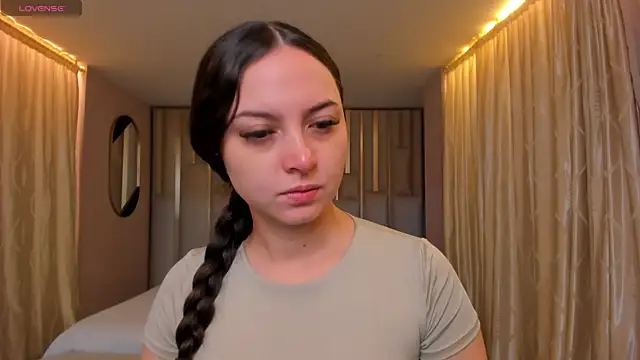 Snapshot of AliceHarper_ chatting on 02.28.26 AliceHarper online show from 02.28.26