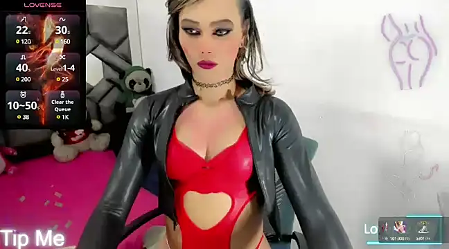 Snapshot of party_star_ chatting on 03.17.25 party star  online show from 03.17.25