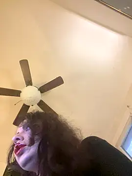 holyeroticss online show from 09.27.25