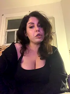 holyeroticss online show from 12.20.25