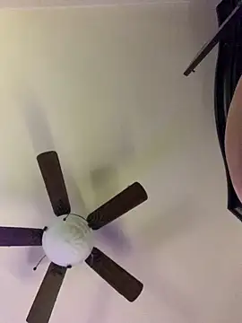 holyeroticss online show from 12.21.25