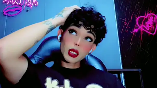 Marian LV online show from 11.21.25