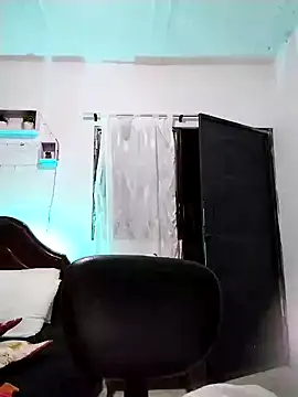 Snapshot of lunanataly chatting on 01.03.25 lunanataly online show from 01.03.25