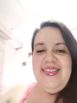 Snapshot of lunanataly chatting on 01.29.25 lunanataly online show from 01.29.25