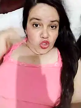 Snapshot of lunanataly chatting on 02.19.25 lunanataly online show from 02.19.25