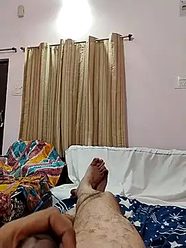 Snapshot of roadtucker123 chatting on 02.14.25 roadtucker123 online show from 02.14.25