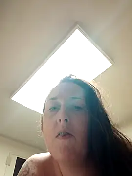 PhatAss Kummmilla online show from 10.12.25