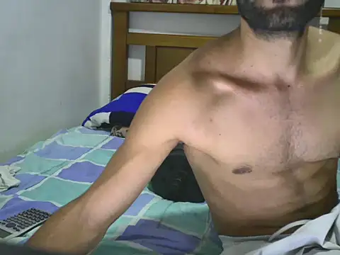 hideonbush051 online show from 09.29.25