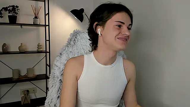 Snapshot of little_femb0y chatting on 02.03.26 little femb0y online show from 02.03.26