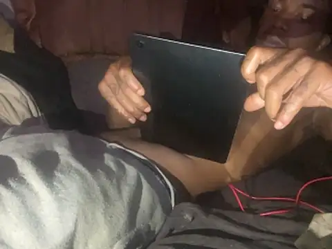 SlimeCrownzOut5 online show from 04.15.26