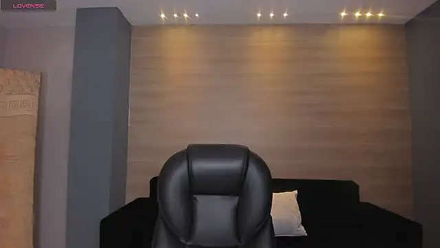 AnaisNin online show from 02.04.25