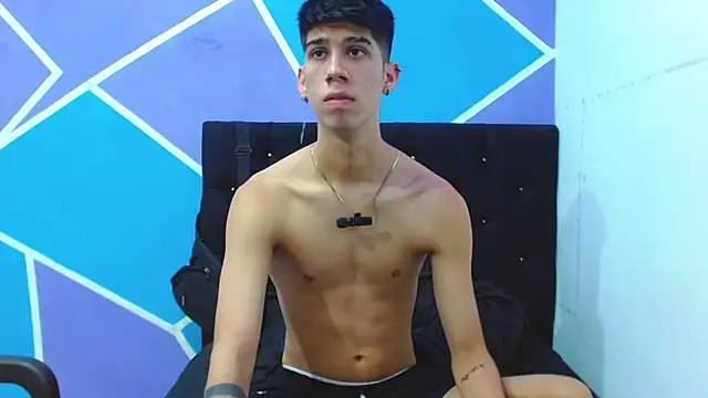 Snapshot of jhony-sex chatting on 12.08.24 jhony-sex online show from 12.08.24