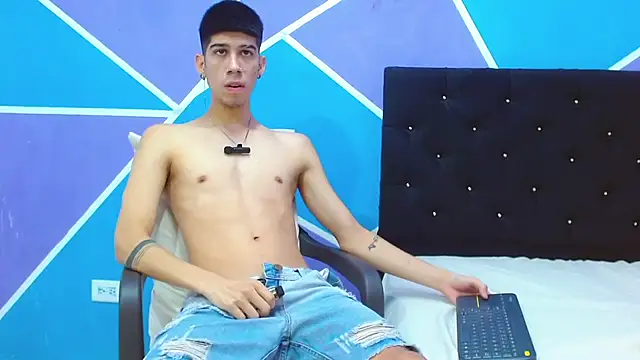 Snapshot of jhony-sex chatting on 01.07.25 jhony-sex online show from 01.07.25