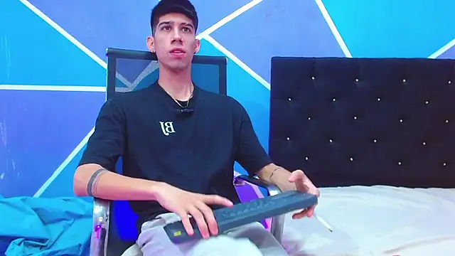 Snapshot of jhony-sex chatting on 02.07.25 jhony-sex online show from 02.07.25