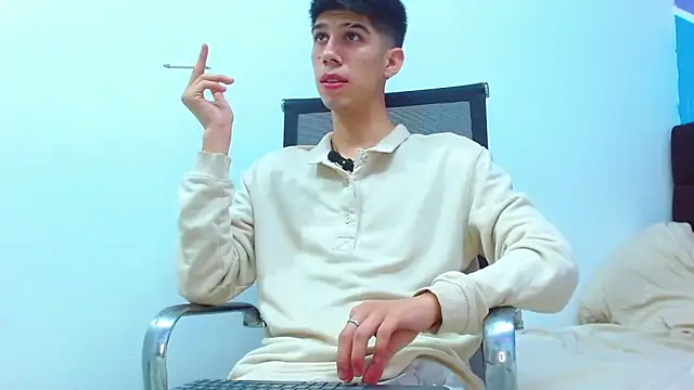 Snapshot of jhony-sex chatting on 03.14.25 jhony-sex online show from 03.14.25