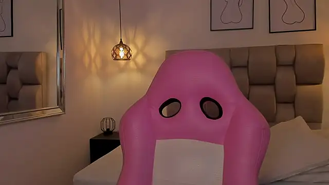 Susan-Sweet-7 online show from 09.19.25