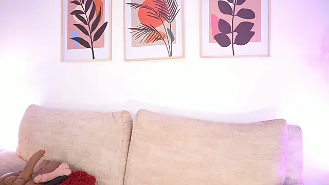 Zarawilliams online show from 01.04.25