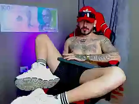 Snapshot of smoker445 chatting on 01.20.25 smoker445 online show from 01.20.25