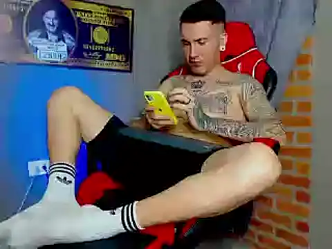 Snapshot of smoker445 chatting on 01.26.25 smoker445 online show from 01.26.25