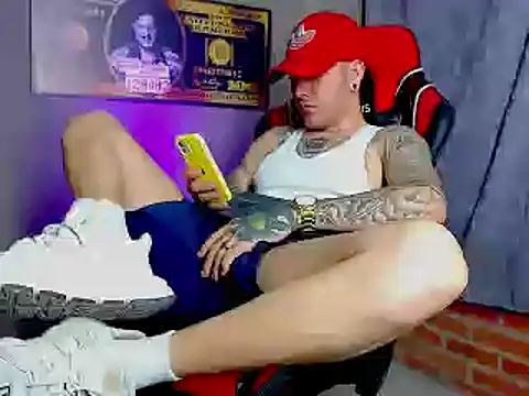 Snapshot of smoker445 chatting on 02.07.25 smoker445 online show from 02.07.25