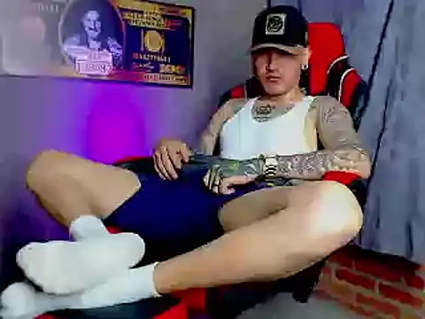 Snapshot of smoker445 chatting on 02.07.25 smoker445 online show from 02.07.25