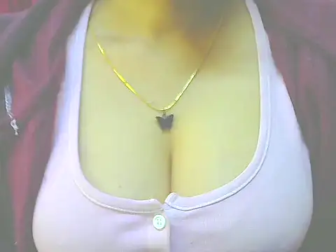 Snapshot of ishmita99 chatting on 12.11.24 ishmita99 online show from 12.11.24