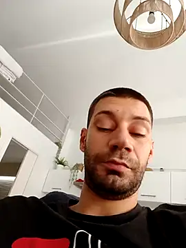 Snapshot of litleboy92 chatting on 10.30.25 litleboy92 online show from 10.30.25