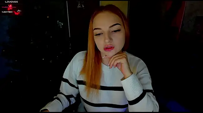 Snapshot of Stella__Cox chatting on 12.22.24 Stella Cox online show from 12.22.24